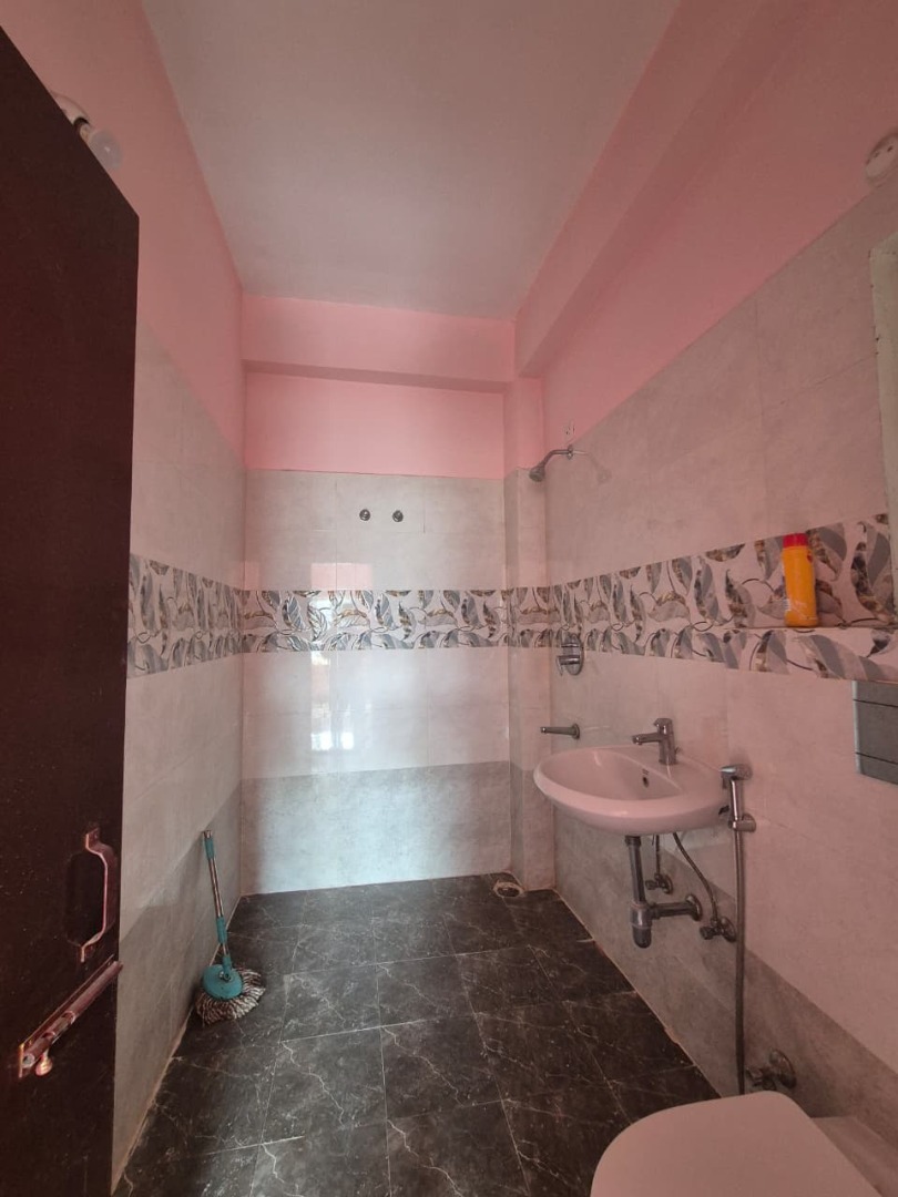 Unfurnished 3bhk in Hengrabari, Guwahati, Assam, India for Rent